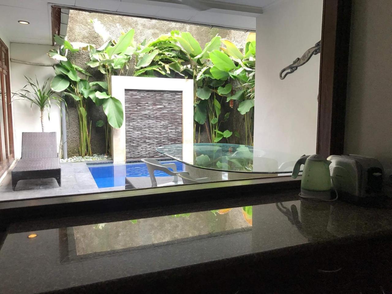 Kuta Holiday Villas Екстер'єр фото