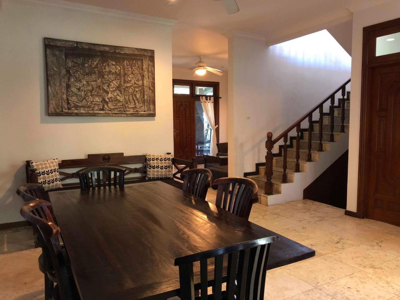 Kuta Holiday Villas Екстер'єр фото
