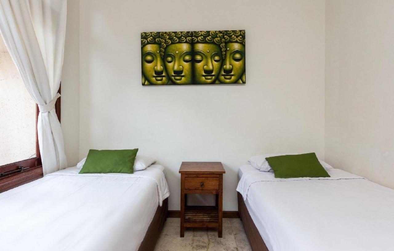 Kuta Holiday Villas Екстер'єр фото