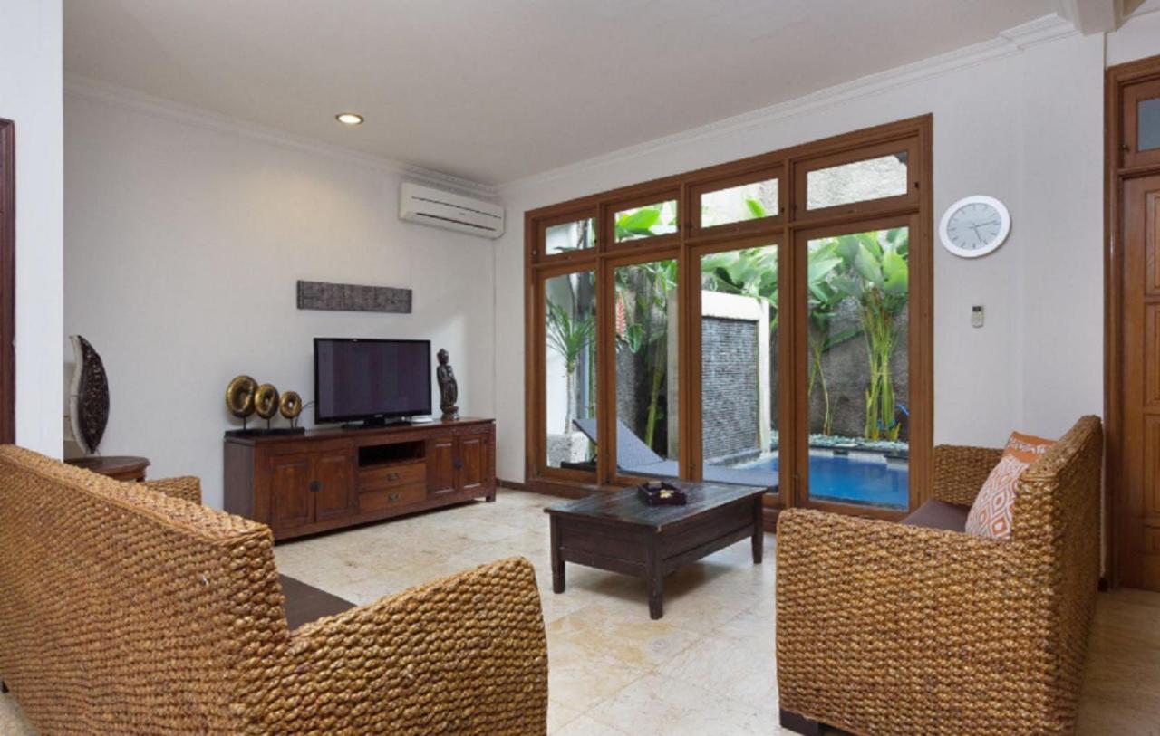 Kuta Holiday Villas Екстер'єр фото